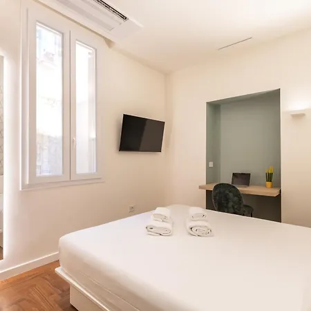 Hostly-barberini Luxury By Trevi *