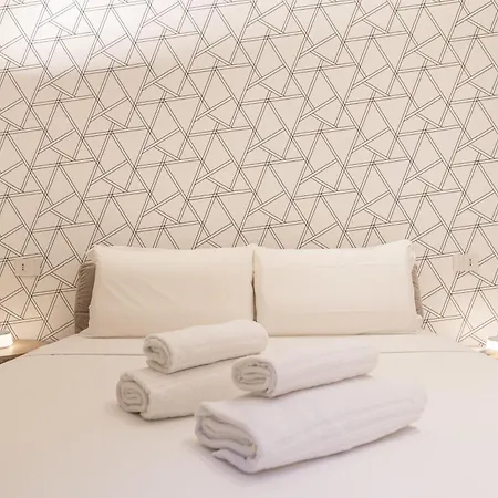 Hostly-barberini Luxury By Trevi Daire Roma