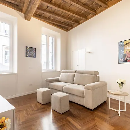 Hostly-barberini Luxury By Trevi Appartement Rome