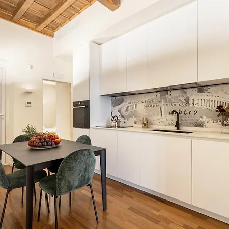 Hostly-barberini Luxury By Trevi Appartement *